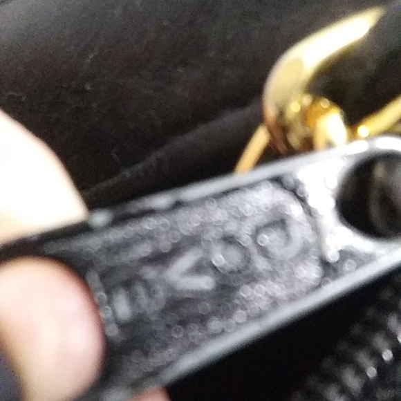 Black genuine leather Vintage shoulder bag great condition lightly used - Picture 9 of 11